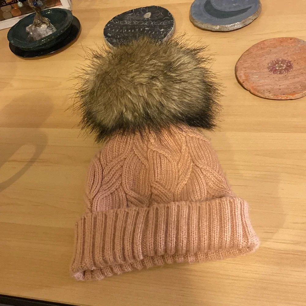 Winter hat - Picture 3 of 3